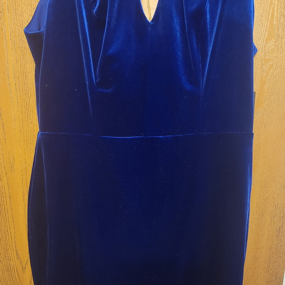 MARINA Blue Sheath Dress Plunge Neckline Sleeveless